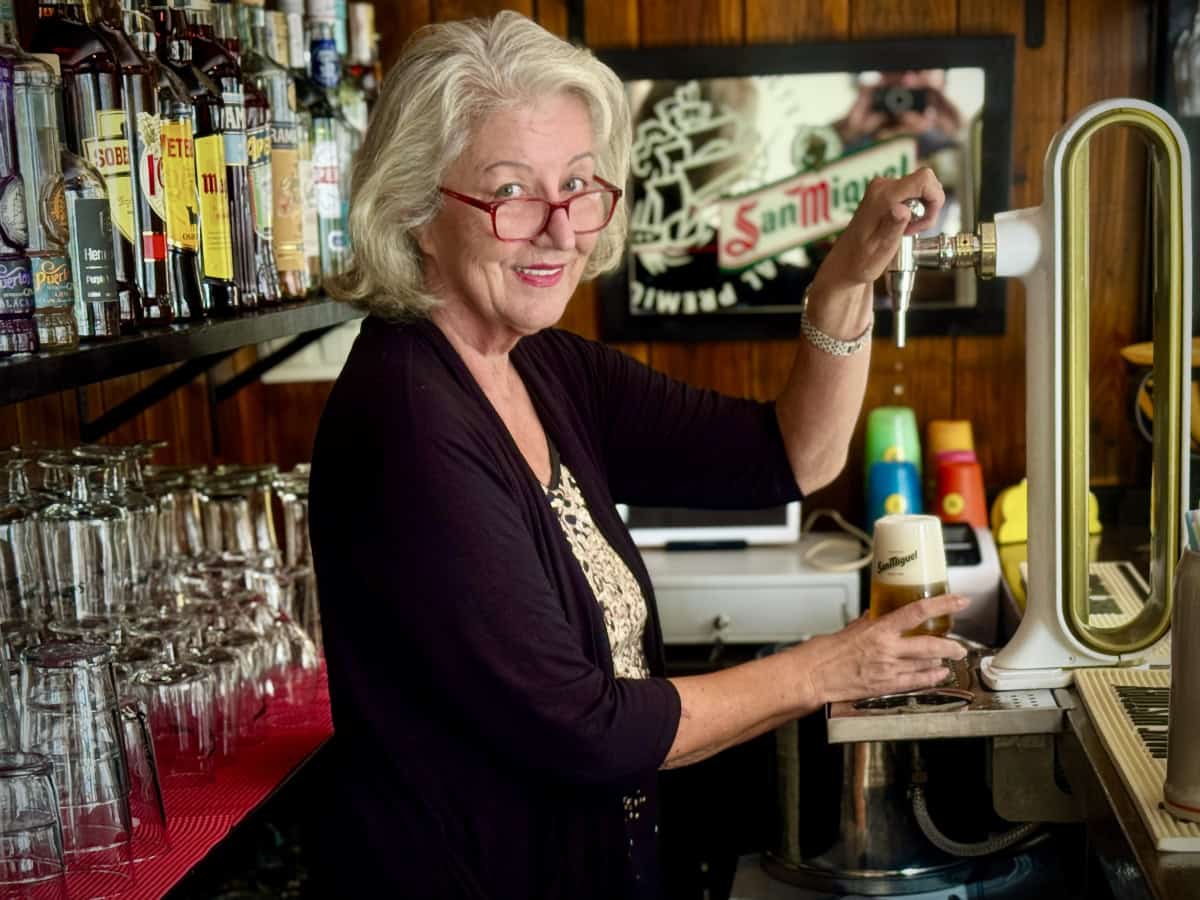 Otra Mas Bar Block 79