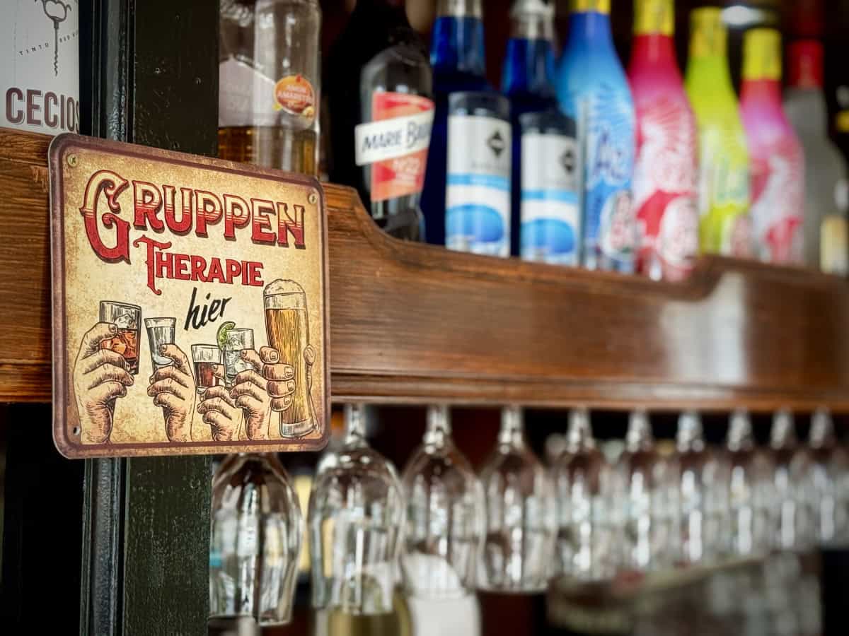 Otra Mas Bar Block 79