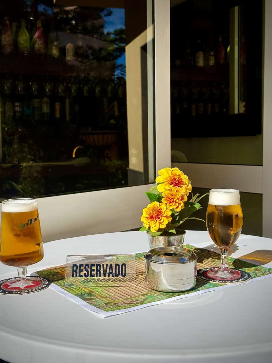 Otra Mas Bar Block 79